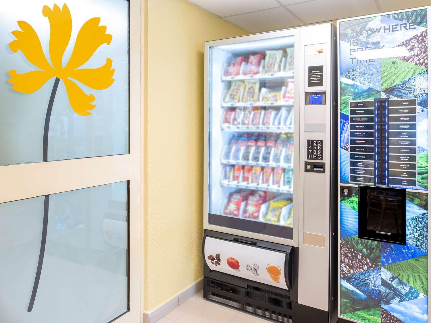 第戎北部泽尼斯酒店 外观 照片